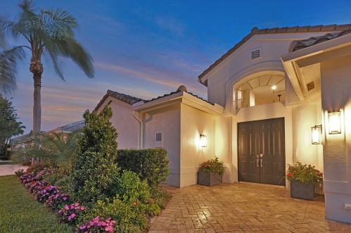 7606 La Corniche Cir, Boca Raton, FL 33433-6055