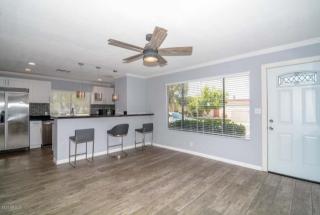 8819 New World Dr, Glendale, AZ 85302-5021
