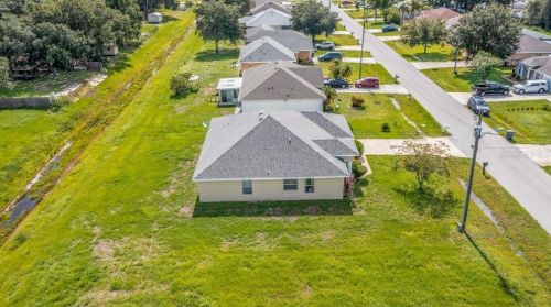 415 Cardinal Ct, Kissimmee FL  34759-4424 exterior