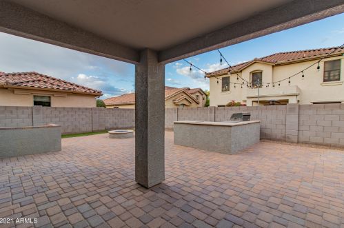 3642 Constitution Dr, Gilbert AZ  85296-8239 exterior