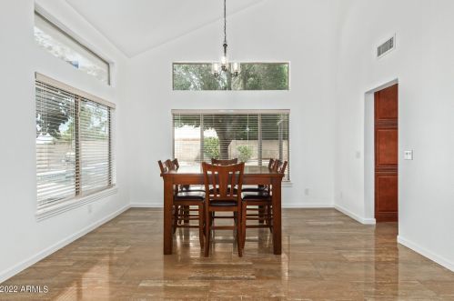 1810 Tremaine Ave, Gilbert AZ 85234-7612 exterior