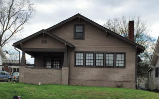 2042 5th Ave, Knoxville, TN 37917-7914