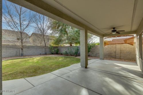 827 Anastasia St, San Tan Valley AZ  85140-5792 exterior