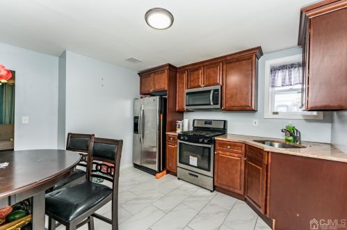 515 Sayre Ave, Perth Amboy NJ  08861-3681 exterior