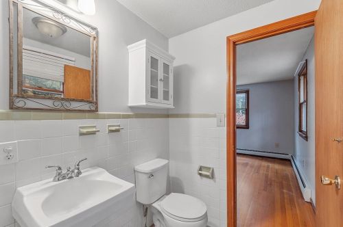 28 Phillipswood Rd, Sandown NH  03873-2427 exterior