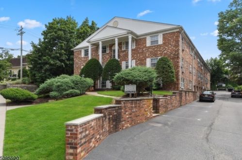 37 Hill St, Morristown NJ  07960-5354 exterior