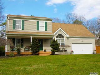 7 Havendale Gate, Panamoka, NY 11961-2166