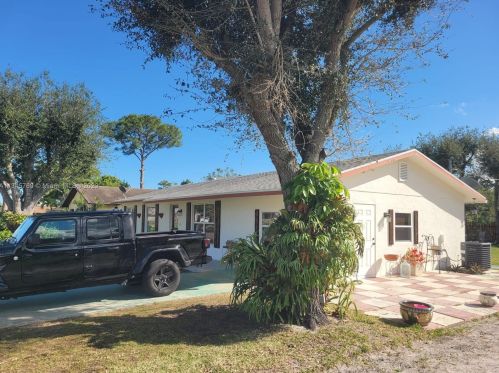 264 Todd Ave, Fort Pierce FL  34983-3137 exterior