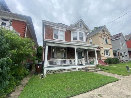 1823 Greenup St, Covington, KY 41011-3446
