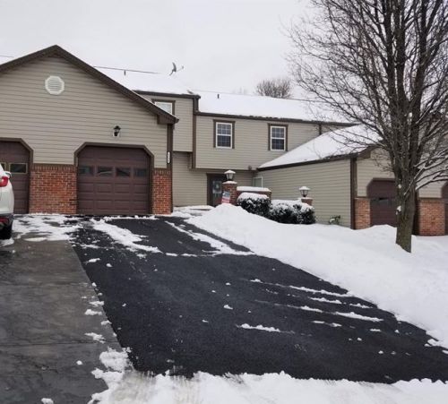 1236 Valleyview Dr, Lawrence, PA 15055-1035