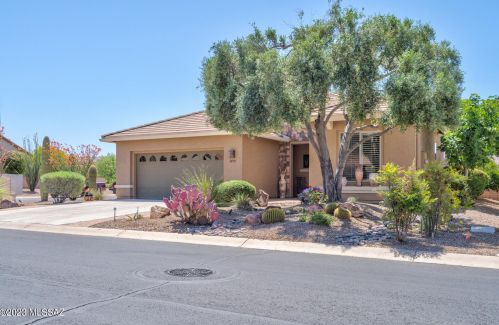 2450 Skywalker Way, Green Valley, AZ 85614-5894