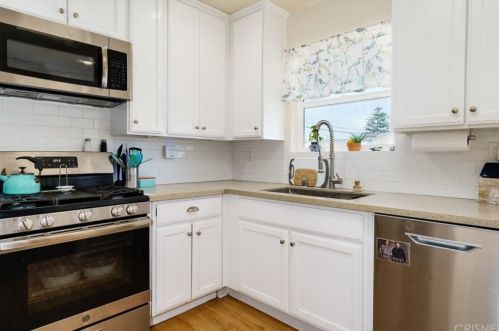 10414 Ferina St, Bellflower CA  90706-4121 exterior