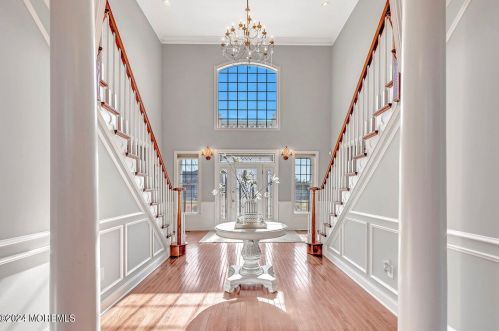 3 Equinox Ln, East Freehold NJ  07728-8652 exterior