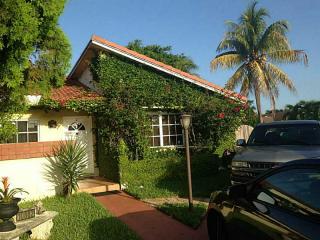 10802 146th Ct, Miami, FL 33186-6601