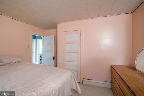 1372 Queen St, Pottstown PA  19464-5042 exterior