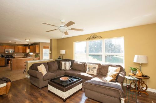 6054 Bluffs Dr, Liberty Township, OH 45044