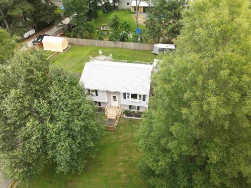39 Essex Dr, Raymond NH  03077-2609 exterior