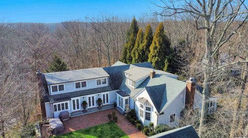 5 Laurel Cove Rd, Muttontown, NY 11771-1921