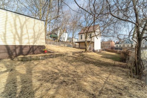 650 Boggs Ave, Pittsburgh PA  15211-2334 exterior