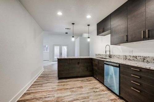 2728 Pinery Ln, Richardson TX  75080-1870 exterior