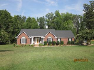 770 Cantiberry Dr, Salisbury, NC 28146-3246