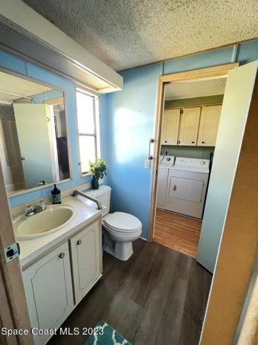 610 Dolphin Cir, Sebastian FL  32976-2591 exterior