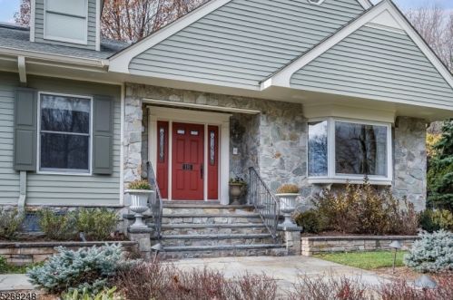 110 Mountain Ave, Montclair, NJ 07042-2350