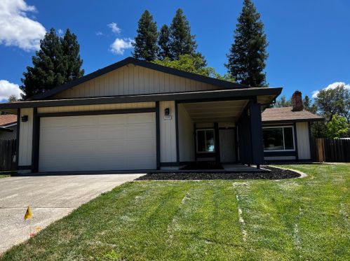 1597 Klamath River Dr, Rancho Cordova CA  95670-2756 exterior