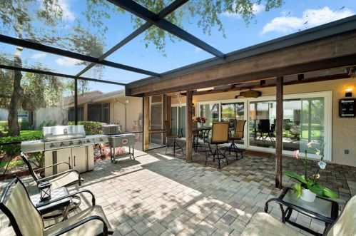 50 Balsam Dr, Oldsmar FL  34677-2340 exterior