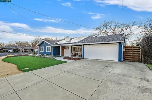 1876 Leslie Dr, Concord, CA 94523-2922