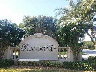 18796 27th Ct, Hollywood, FL 33029-2524