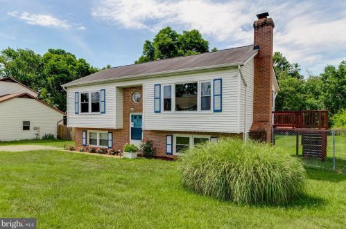 1214 Dewberry Dr, Fredericksburg VA  22407-4880 exterior