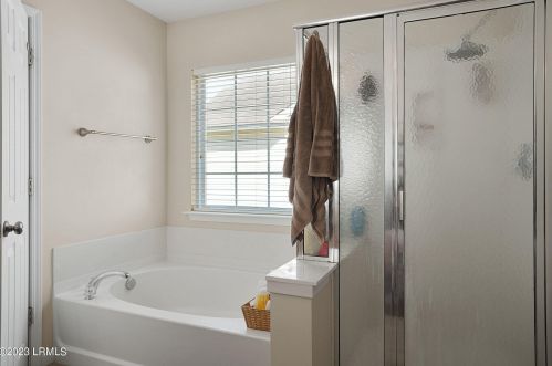 72 Shadow Moss Dr, Beaufort SC  29906-6005 exterior