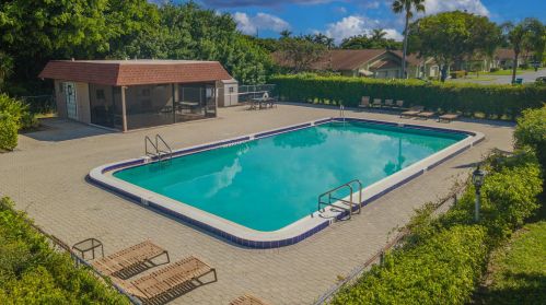 1904 Palmland Dr, Boynton Beach FL  33436-6013 exterior