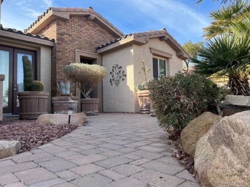 14 Torrey Pines Dr, Mohave Valley AZ  86440-8209 exterior