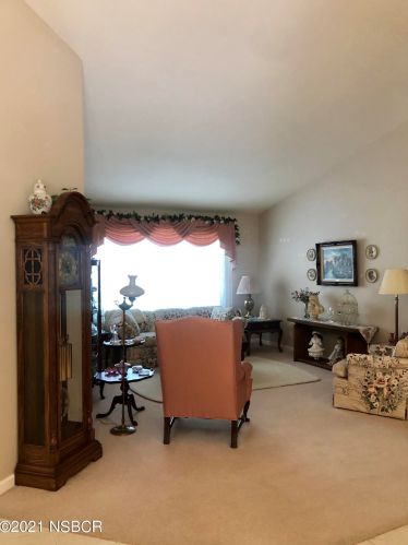 1449 Ivory Dr, Santa Maria, CA 93455-4057