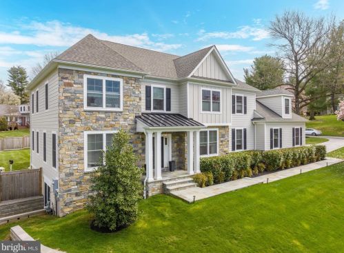 601 Spruce Ln, Ithan, PA 19085-1807