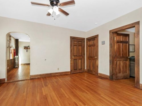 214 Franklin St, Holbrook MA 02343-1788 exterior