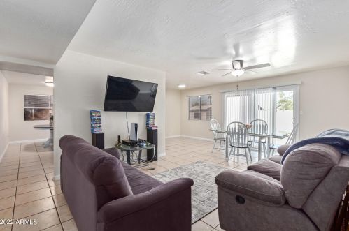 3068 89 Dr, Phoenix AZ 85037-1171 exterior