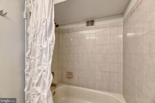 2792 Hyson Ln, Falls Church VA  22043-3522 exterior