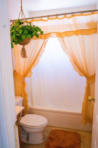 7843 Gribble St, San Diego CA 92114-6106 exterior