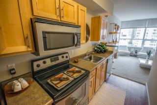 910 8th Ave, Seattle WA  98104-3616 exterior