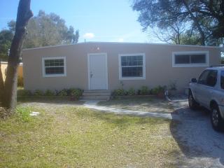 215 Melody Ln, Largo, FL 33771-2634