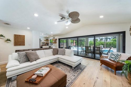 768 100th Ave, Naples, FL 34108-2240