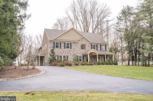 3416 Goshen Rd, Newtown Square, PA 19073-3424