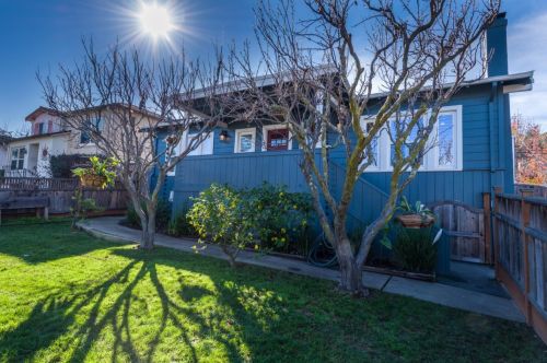 1342 Sixth Ave, Belmont, CA 94002-3818