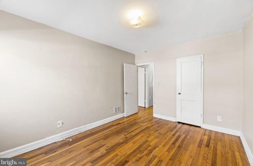 2117 Seneca Rd, Wilmington DE  19805-4131 exterior