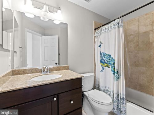 12825 Tournament Dr, Herndon VA  20191-5861 exterior