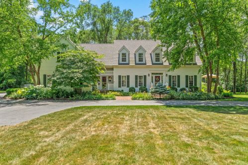 13314 Windsor Ct, Thiensville, WI 53097-2017