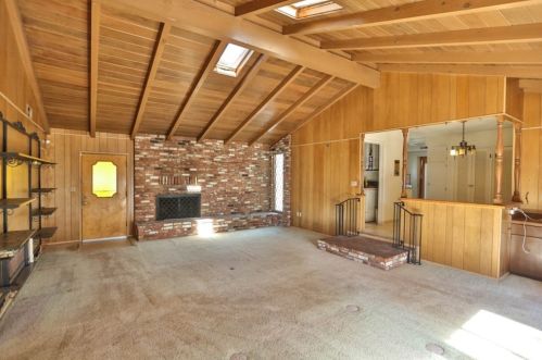 801 Bluff Rd, Montebello CA  90640-5921 exterior